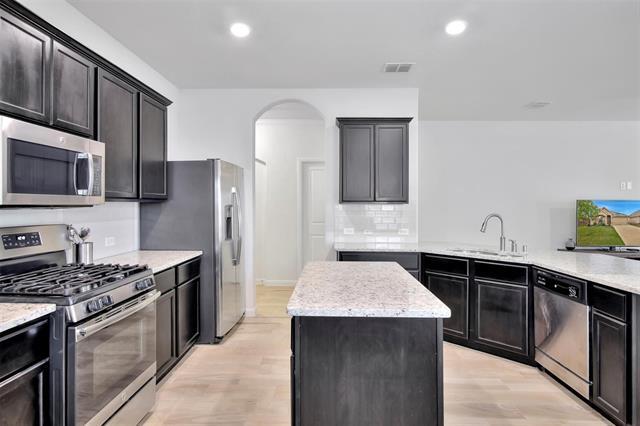Building Photo - 1317 Cres View Dr