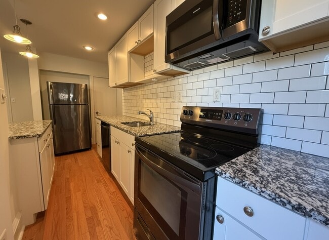 Building Photo - 51 E Montana-