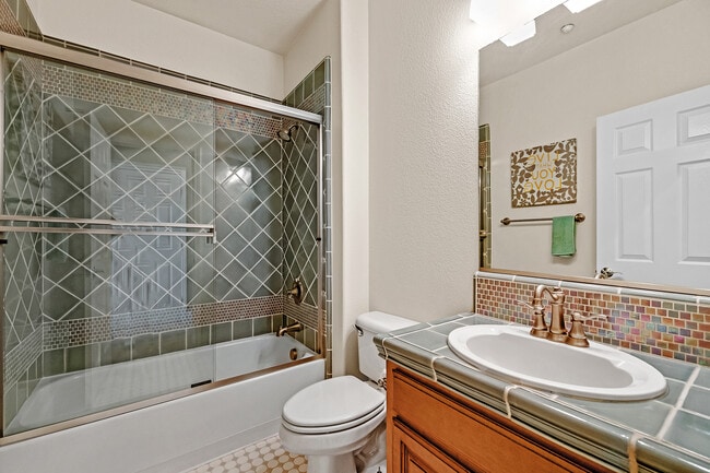 Building Photo - 588 Dovecote Ln