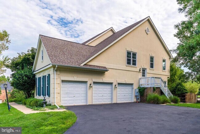 Building Photo - 615 Nalls Farm Way