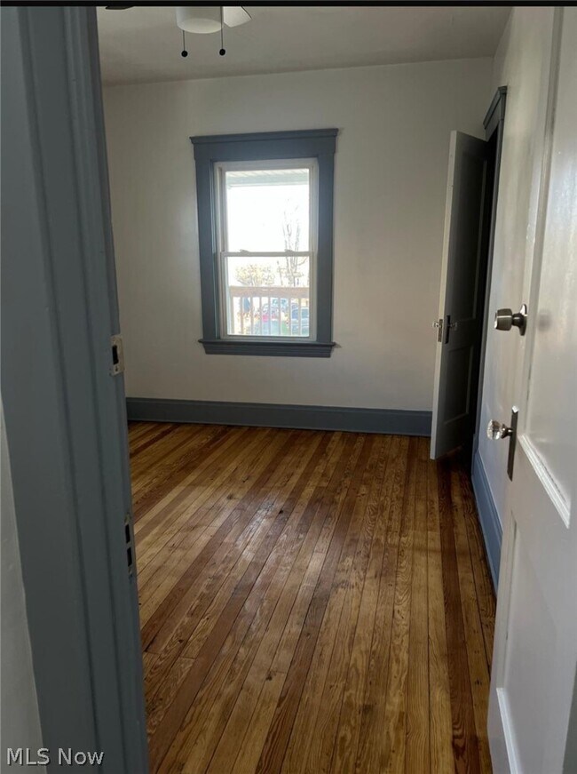 Building Photo - 2164 W 100th St