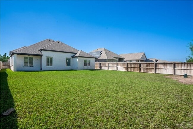 Building Photo - 2701 Windsor St