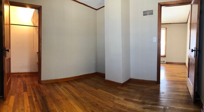 Building Photo - 2-Bed House in Reinbeck