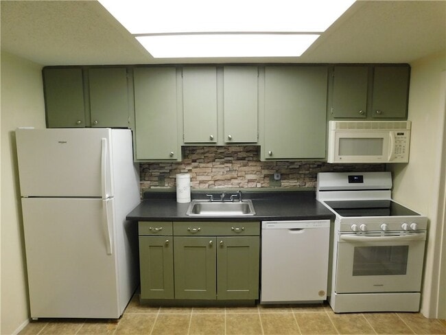 Primary Photo - 543 7th Pl