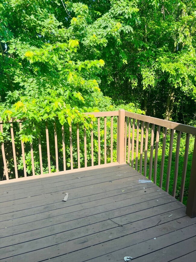 Building Photo - Spacious 3-Bedroom Home in Sought-After Be...