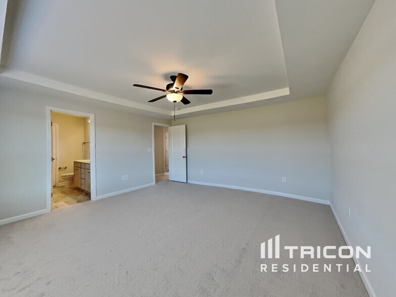 Building Photo - 137 Sawyer Ml Dr