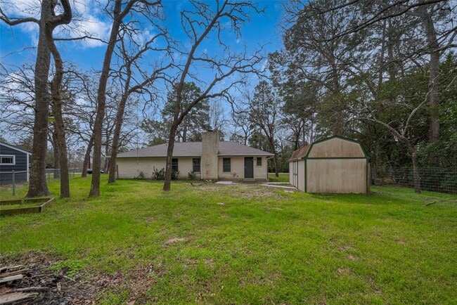 Building Photo - 10190 Dogwood Lp