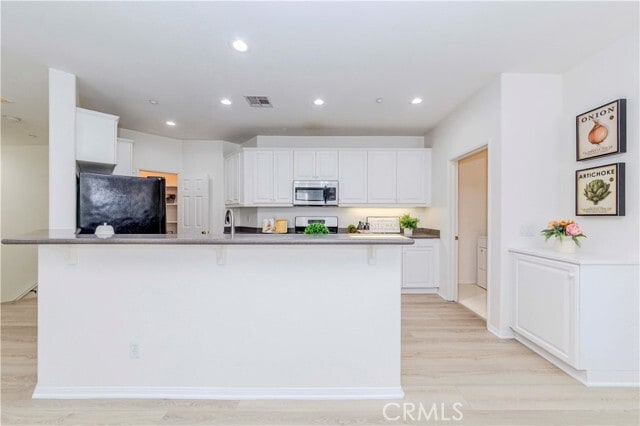 Building Photo - 6 Bolinas