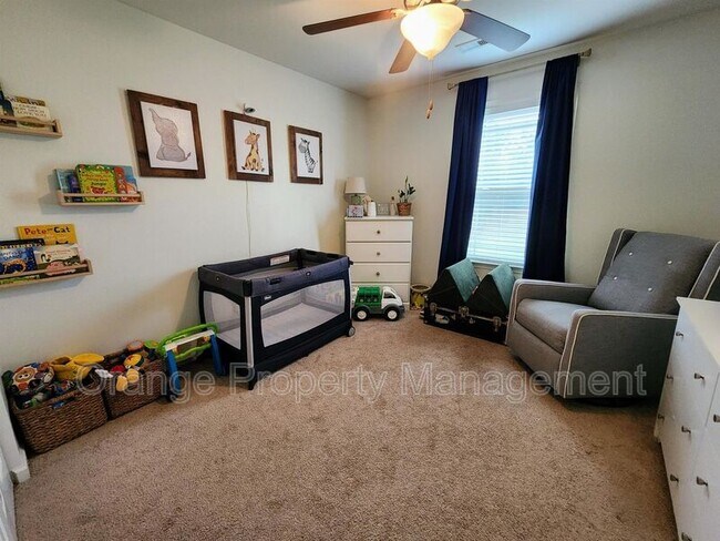 Building Photo - 612 Sandstone Dr