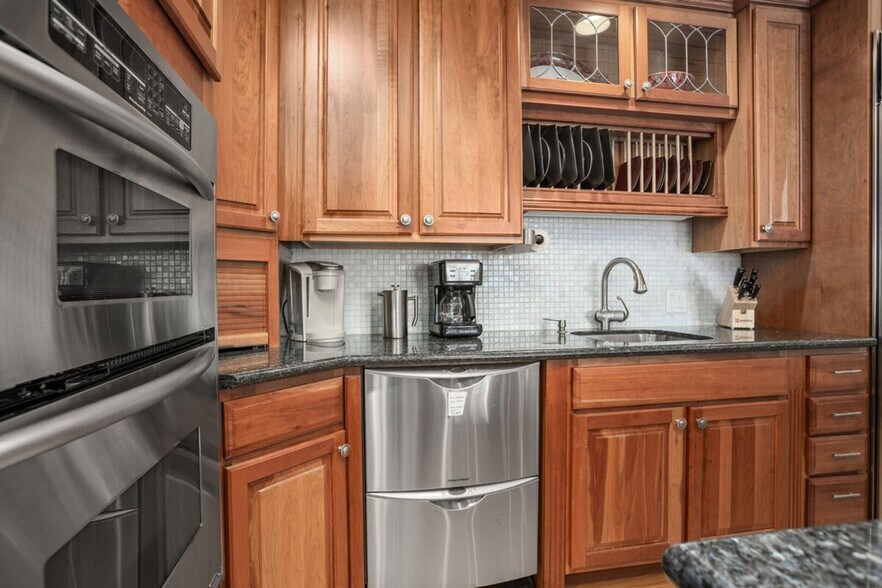 Building Photo - 2135 Burgess Creek Rd