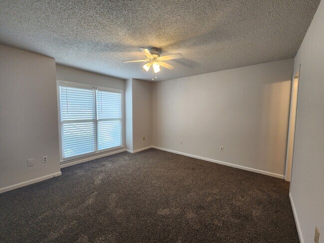 Building Photo - 1515 S Lumpkin St
