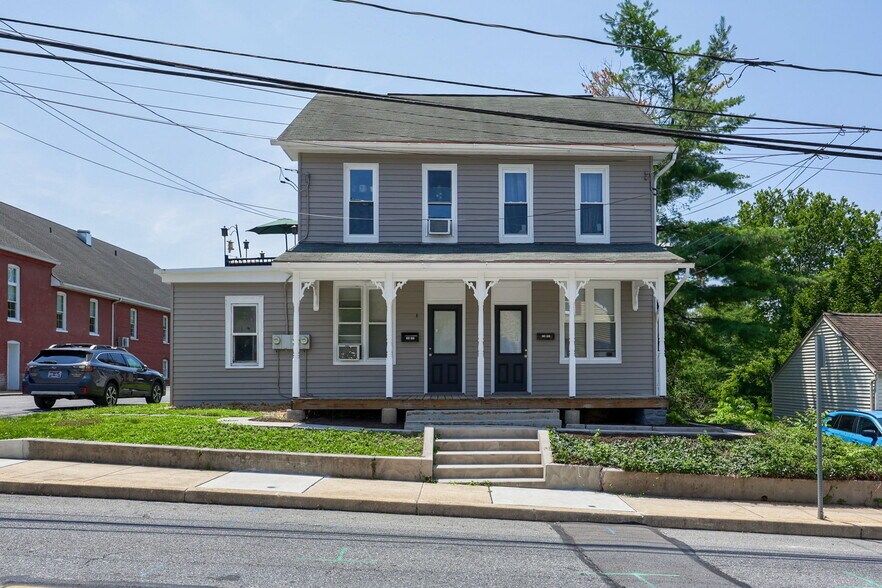 Building Photo - 260 S Spruce St