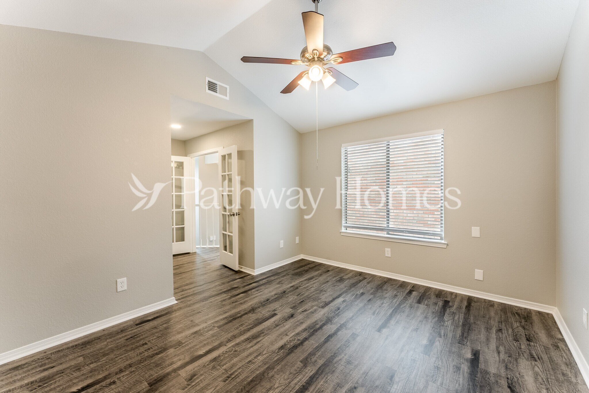 Building Photo - 920 Fairbanks Cir