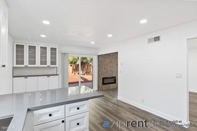 Building Photo - 3 br, 2 bath House - 999 Rawlings Drive, S...