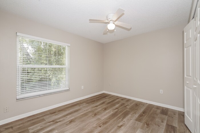 Building Photo - 927 Westline Ave