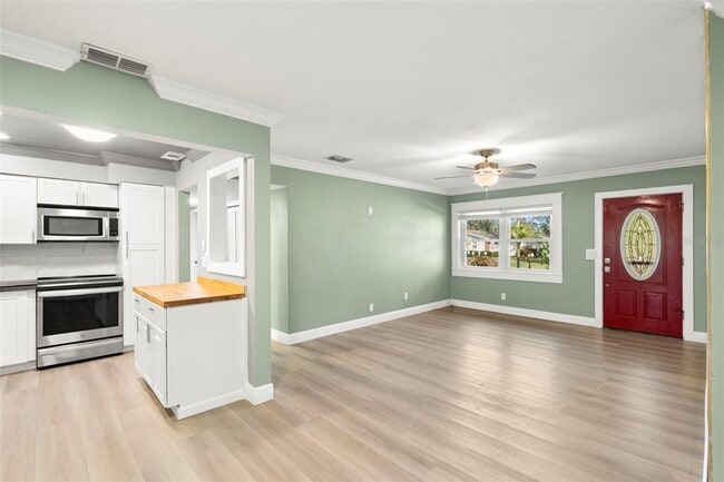 Building Photo - 78 Lexington Dr