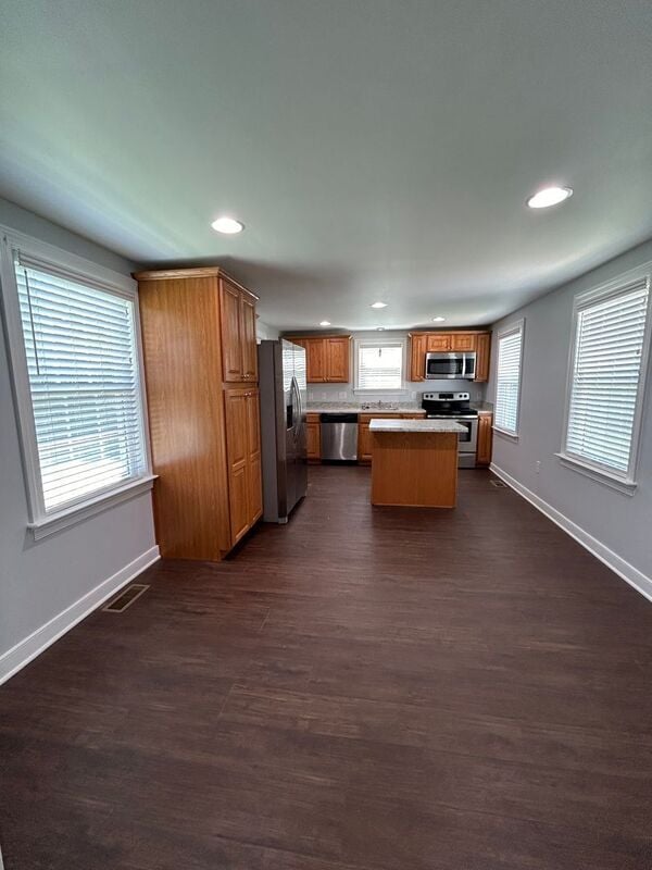 Building Photo - 11200 New Town Rd