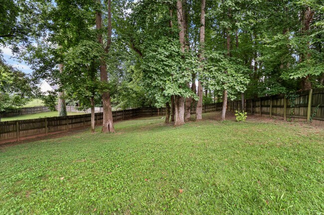 Building Photo - 3795 McAllister Dr