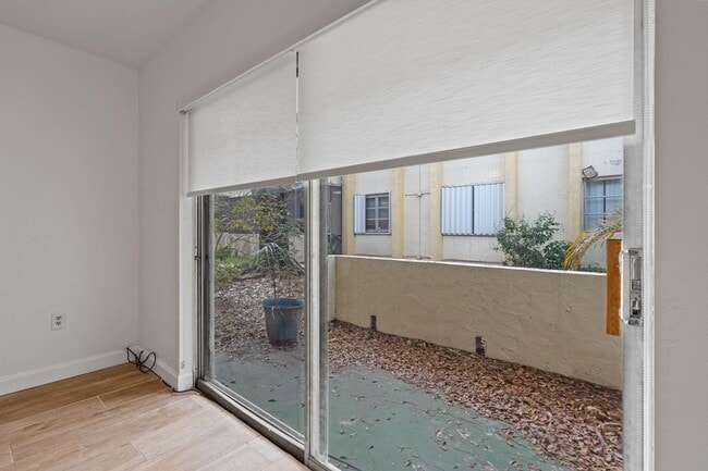 Building Photo - 7831 SW 56th St