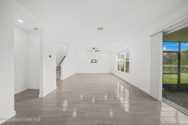 Building Photo - 640 Veridian Cir NW