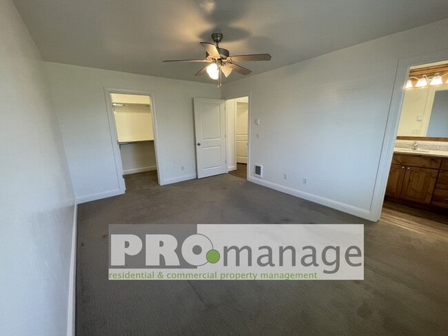 Building Photo - 3 Bed, 2 Bath Town Home w/ 2 Car Garage - Idaho Falls