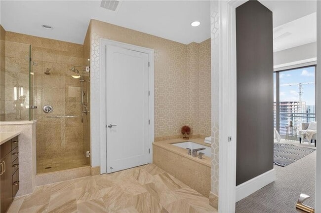 Building Photo - 1065 Peachtree St NE