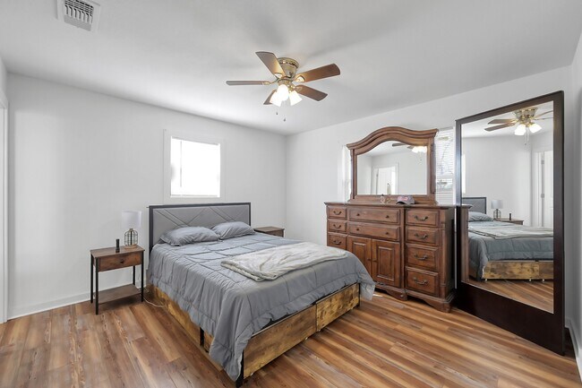 Building Photo - 1232 Co Rd 1805