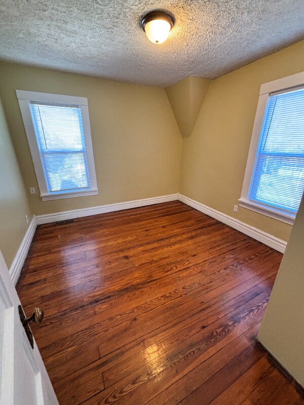 Building Photo - 645 Phillips St