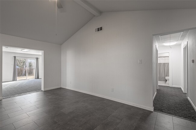 Building Photo - 1805 Ave Q