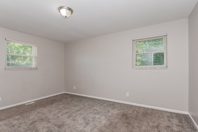 Building Photo - 5420 Autumn Pl