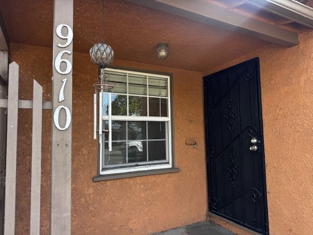 Building Photo - 9610 Rosecrans Ave