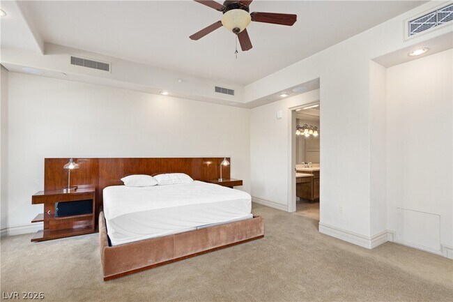 Building Photo - 9103 Alta Dr