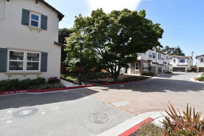 Building Photo - Beautiful 3-bedroom home in Fremont – Built in 2022!