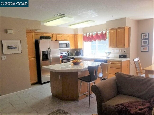 Building Photo - 4764 Central Pkwy