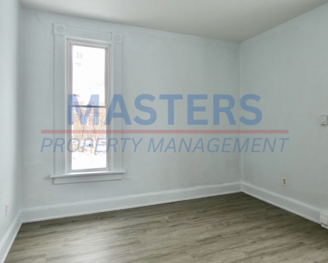 Building Photo - 425 Boston Pl