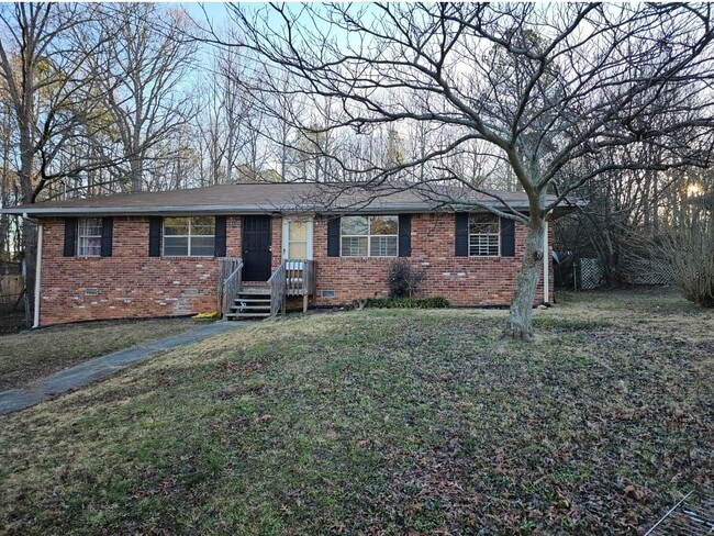 Primary Photo - Newly renovated 2 bedroom, 1 bath duplex i...