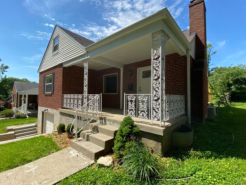 Building Photo - 57 Burdsall Ave