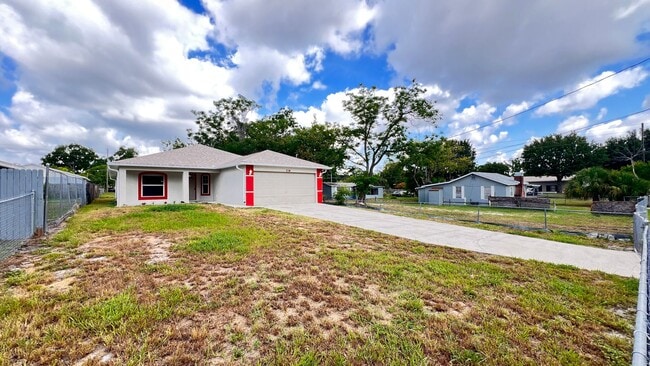 Primary Photo - Charming 3-Bed, 2-Bath Home in Orlando