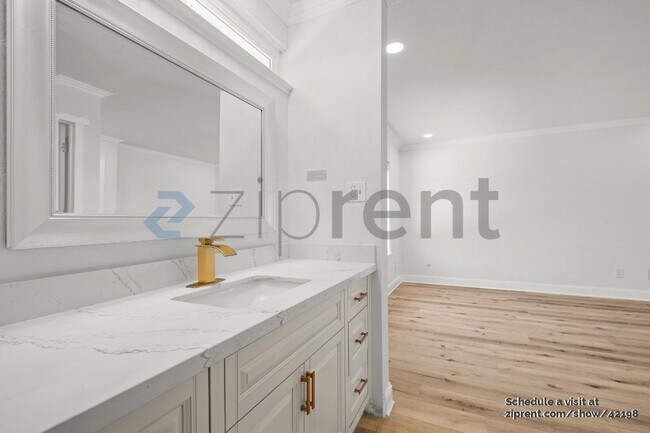 Building Photo - 4574 Ellen Way