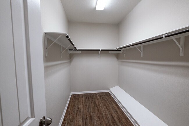 Building Photo - 17039 Amarose Dr