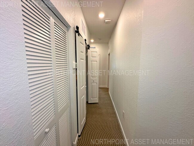 Building Photo - Stylish 3-Bedroom Home with Pool, Garage &...