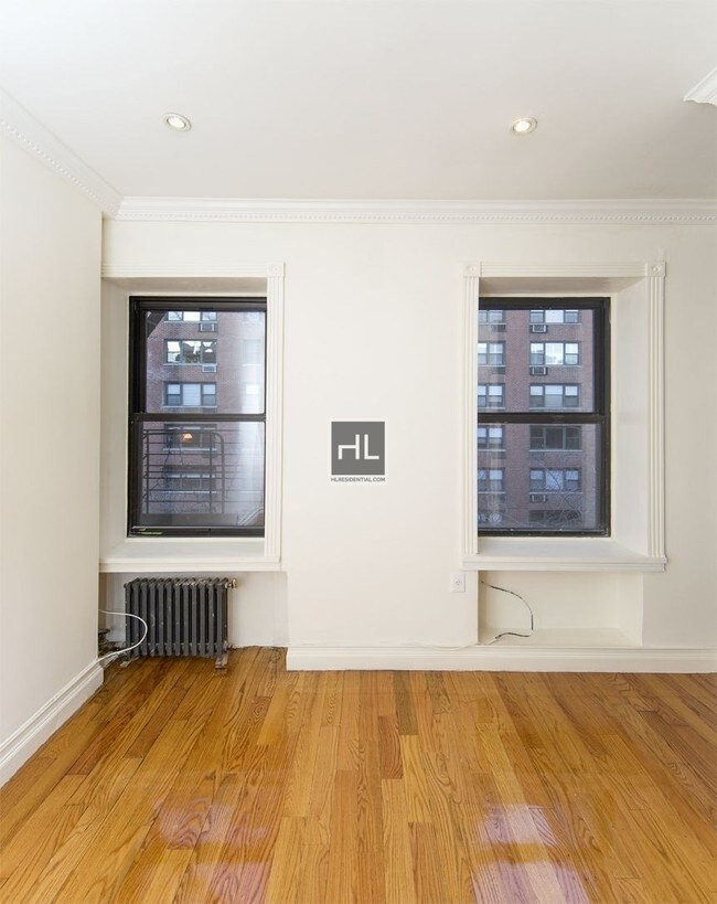 Building Photo - East 55th Street