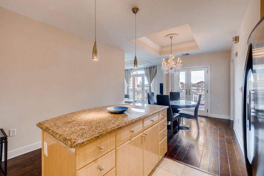 Building Photo - 1827 Grant St