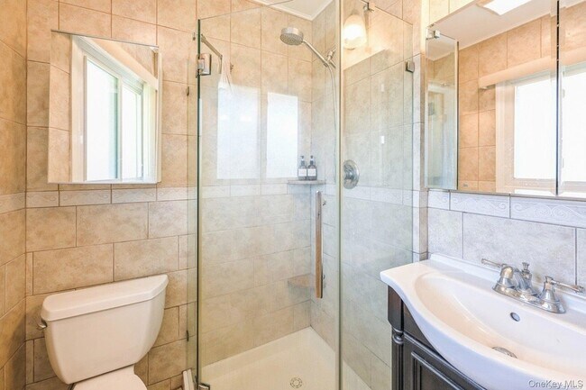 Building Photo - 41 Eaton Rd