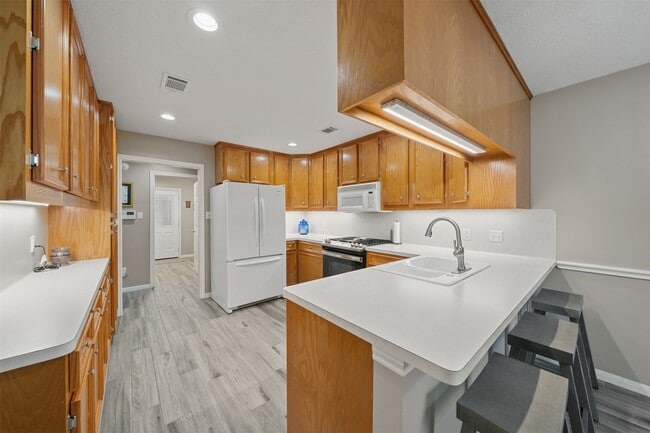 Building Photo - 18823 Cypress Church Rd