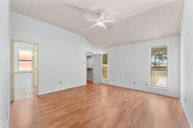 Building Photo - 5406 Meadow Vista Ln