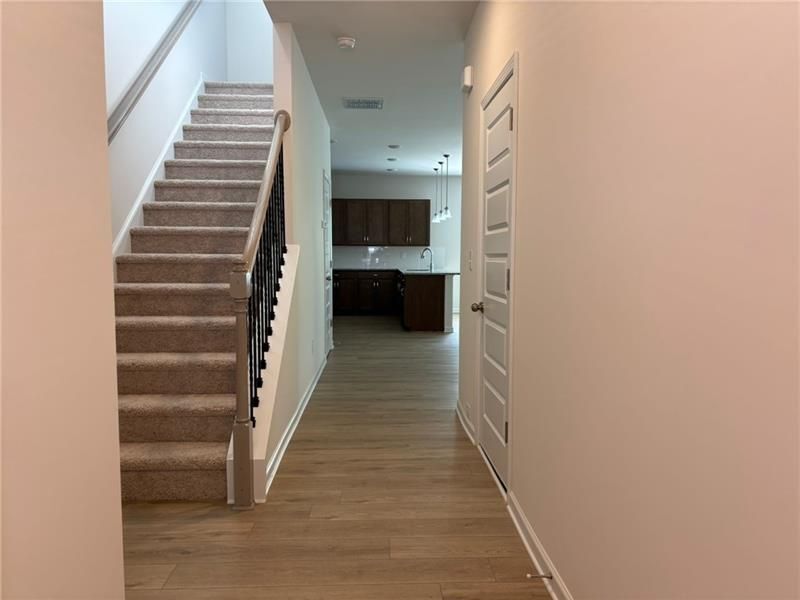 Building Photo - 701 Shetland Trl