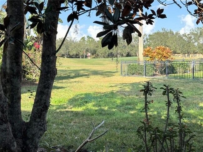 Building Photo - 417 Lake Butler Dr