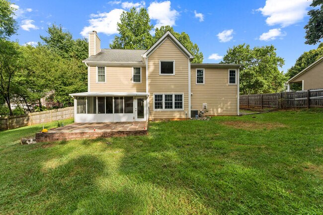 Building Photo - 6611 Barry Whitaker Pl