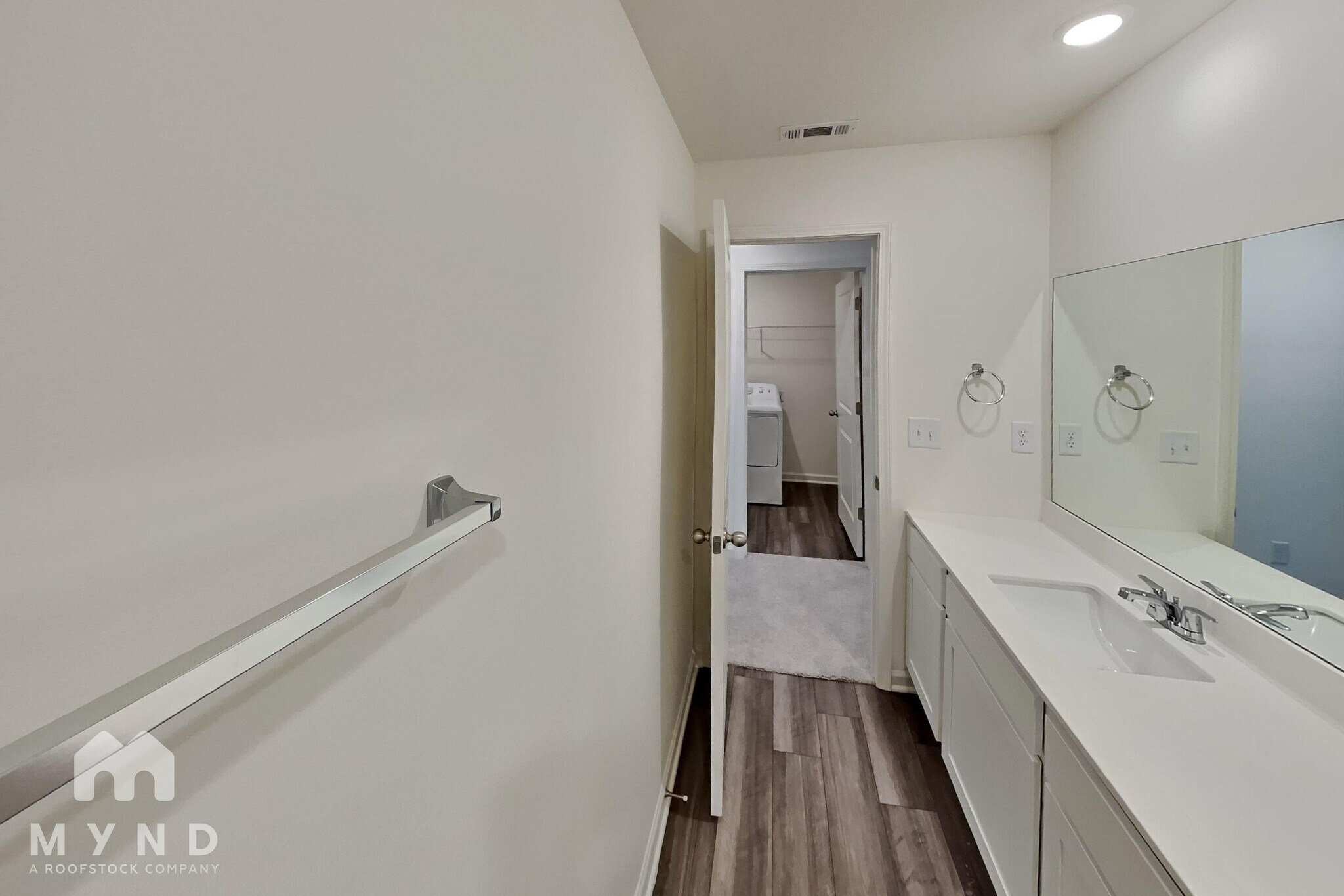 Building Photo - 121 Maison Dr